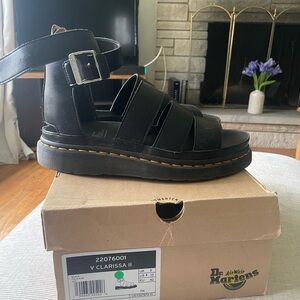 Dr. Marten’s Clarissa II Women’s Leather Platform Sandals Women’s Sz 10